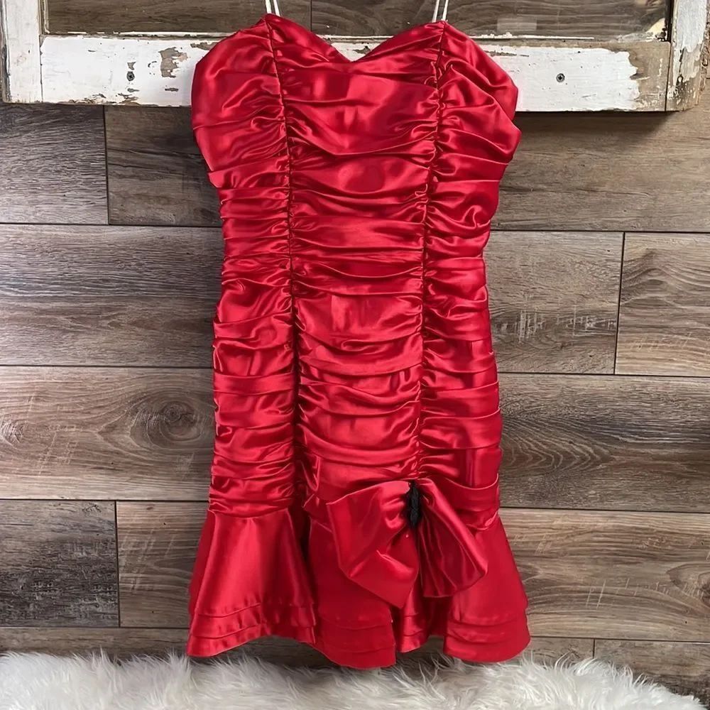 Nadine Ladies Ruched Bodycon Tiered Layer Cocktail Red Satin Strapless Dress